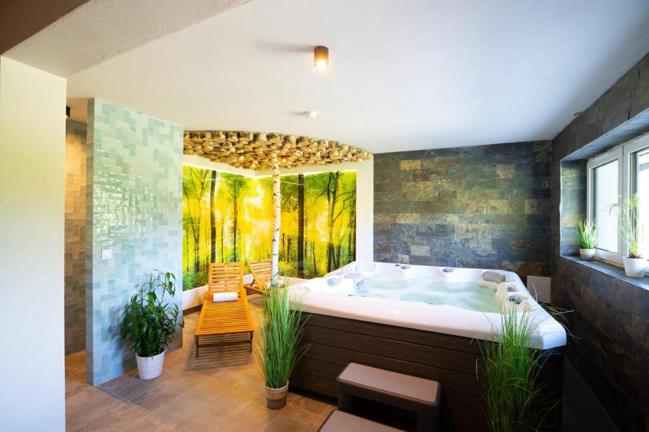 Aparthotel Pod Stokiem Z Sauna I Jacuzzi - Szczyrkapartamenty Exterior photo